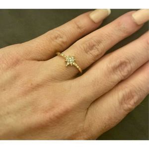 Pretty star SUN WHITE SAPPHIRE N RISE GOLD RING
